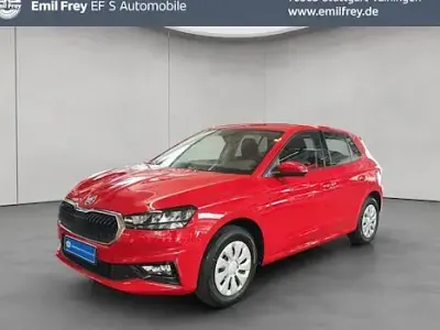 Gebraucht Skoda Fabia Essence 80 PS (58 kW) 2025 Rot Kleinwagen