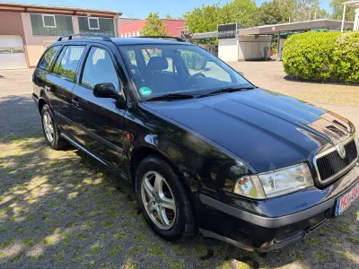 Gebraucht Skoda Octavia 116 PS (85 kW) 2000 Schwarz Kombi