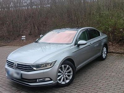 Gebraucht VW Passat Highline 150 PS (110 kW) 2015 Grau Limousine