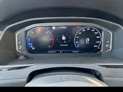 Gebraucht VW Passat Business 150 PS (110 kW) 2021 Silber Kombi