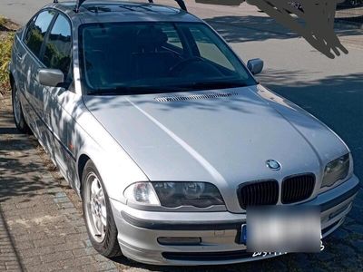 BMW 323