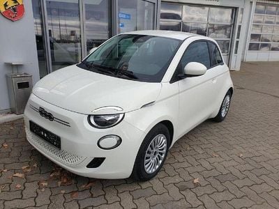 Gebraucht Fiat 500e Action 69 kW (95 PS) 2022 Weiß Limousine