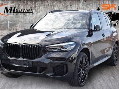 Gebraucht BMW X5 M Sport 340 PS (250 kW) 2023 Black sapphire metallic SUV