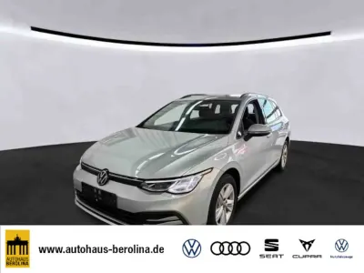 Gebraucht VW Golf VIII Life 116 PS (85 kW) 2024 Silber Kombi