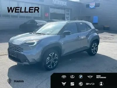Neu Toyota Yaris Cross 131 PS (96 kW) 2026 Celestite grey (grau) SUV