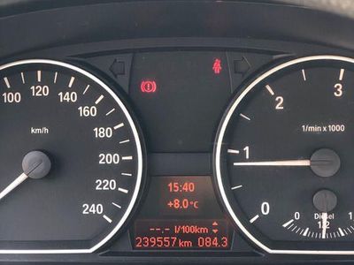 Usata BMW 116 116 CV (85 kW) 2009 Nero Utilitaria