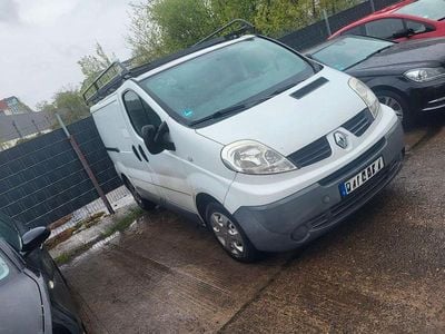 Usata Renault Trafic 90 CV (66 kW) 2011 Bianco Monovolume