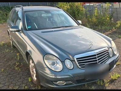 Mercedes E320
