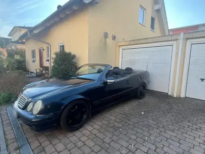 Gebraucht Mercedes CLK230 193 PS (141 kW) 2000 Schwarz Cabrio
