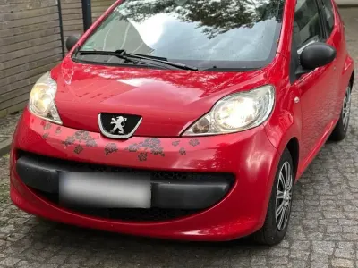 Gebraucht Peugeot 107 60 PS (44 kW) 2007 Rot Kleinwagen