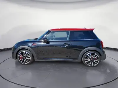 Gebraucht Mini John Cooper Works 231 PS (169 kW) 2022 Schwarz Kleinwagen