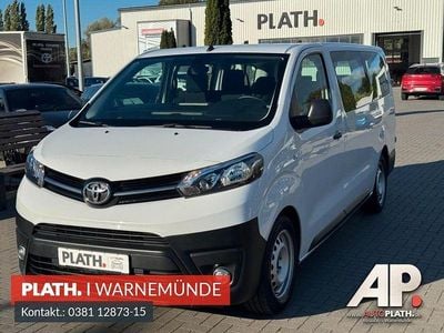 Weiß Gebraucht 2022 Toyota Proace Comfort Van / Kleinbus | 25.990 €