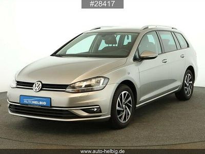 Gebraucht VW Golf VII Sound 125 PS (91 kW) 2018 Tungsten silver metallic Kombi