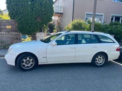 Mercedes E320