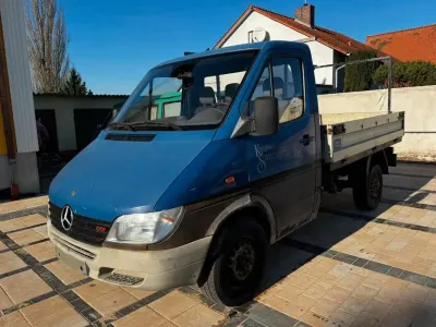 Używany Mercedes Sprinter 82 KM (60 kW) 2000 Niebieski