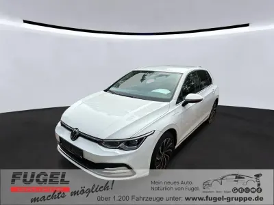 Gebraucht VW Golf VIII Style 204 PS (150 kW) 2022 Pure white Limousine