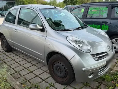 Gebraucht Nissan Micra 65 PS (47 kW) 2005 Silber Kleinwagen