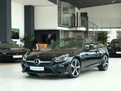 Usata Mercedes E250 204 CV (150 kW) 2016 Nero Cabrio