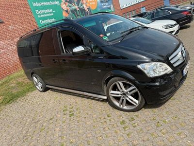 Mercedes Viano