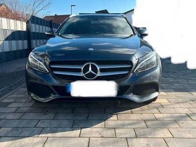 Grau Gebraucht 2015 Mercedes C220 Kombi | 15.000 € (Fairer Preis)