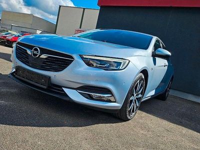 Blau Gebraucht 2017 Opel Insignia Innovation Limousine | 10.900 € (Fairer Preis)