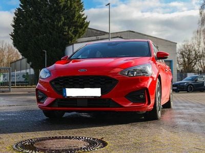 Gebraucht Ford Focus ST-Line 150 PS (110 kW) 2020 Rot Limousine