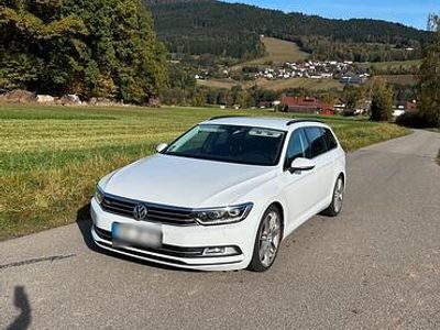 Gebraucht VW Passat 150 PS (110 kW) 2016 Weiß Kombi