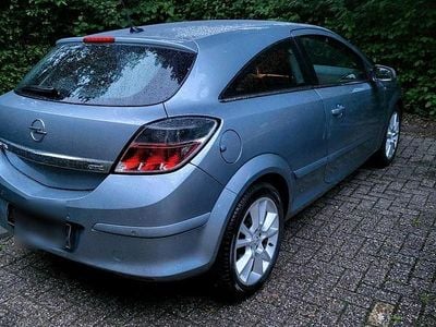 Opel Astra GTC