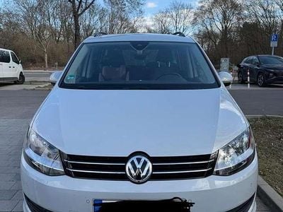 Gebraucht VW Sharan Trendline 150 PS (110 kW) 2018 Weiß Van / Kleinbus