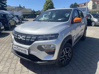 Käytetty Dacia Spring Essentiel 19 kW (26 HP) 2023 Harmaa Viistoperä