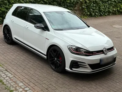 Gebraucht VW Golf VII GTI 245 PS (180 kW) 2019 Weiß Kleinwagen