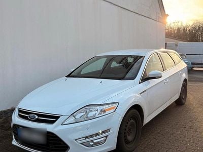 Weiß Gebraucht 2011 Ford Mondeo Titanium Kombi | 3.900 € (Fairer Preis)