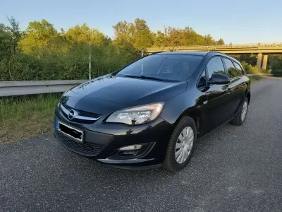 Gebraucht Opel Astra Edition 110 PS (80 kW) 2016 Kombi