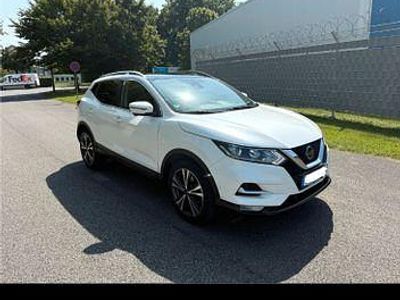 Weiß Gebraucht 2020 Nissan Qashqai N-Connecta SUV | 17.950 € (Fairer Preis)