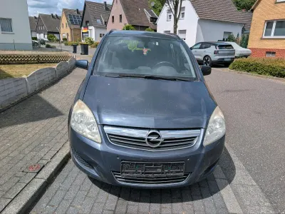 Gebraucht Opel Zafira 2009 Grau Van / Kleinbus