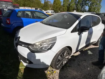 Gebraucht Renault Clio IV 90 PS (66 kW) 2013 Weiß Limousine