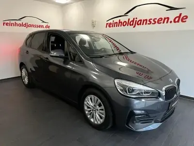 Gebraucht BMW 218 Active Tourer Sport Line 140 PS (102 kW) 2019 Grau Van / Kleinbus