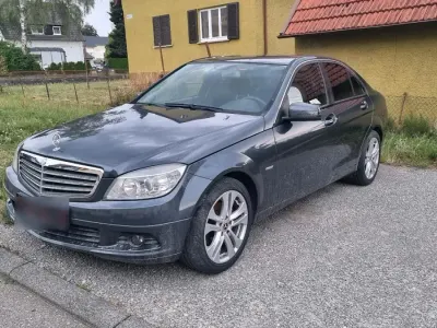 Gebraucht Mercedes C180 156 PS (114 kW) 2010 Limousine