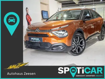 Gebraucht Citroën e-C4 Feel 100 kW (136 PS) 2022 Karamellbraun (metallic) Limousine