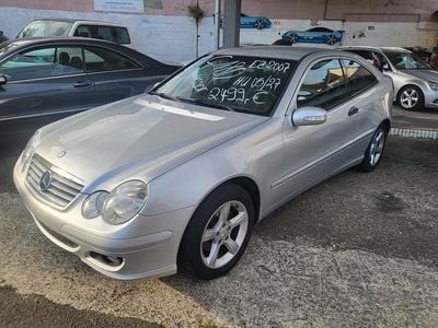 Mercedes C200