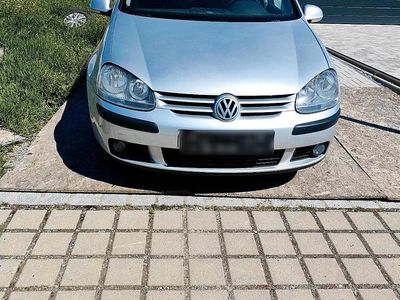 Usata VW Golf IV 105 CV (77 kW) 2004 Argento Berlina