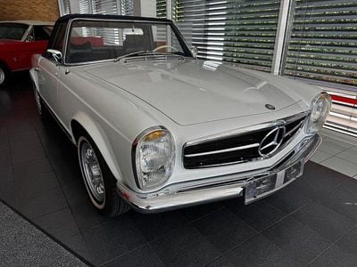 Gebraucht Mercedes 230 150 PS (110 kW) 1966 Weiß Cabrio