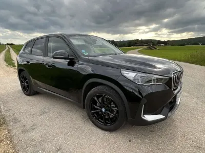 Gebraucht BMW iX1 230 kW (313 PS) 2023 Schwarz SUV