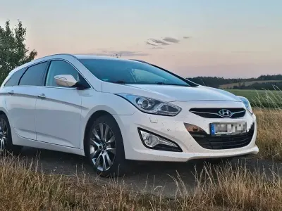 Gebraucht Hyundai i40 116 PS (85 kW) 2015 Weiß Limousine
