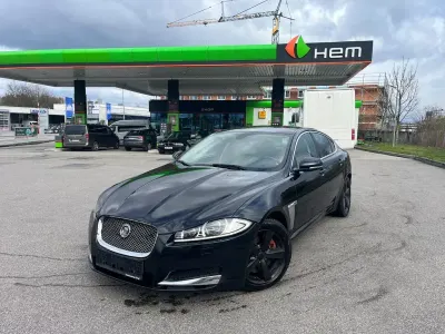 Używany Jaguar XF 190 KM (139 kW) 2011 Czarny Sedan/Limuzyna