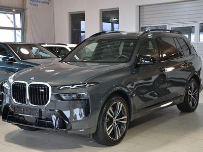 Grau Gebraucht 2025 BMW X7 M Sport SUV | 93.990 € (Superpreis)
