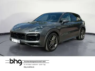 Gebraucht Porsche Cayenne E-Hybrid 462 PS (339 kW) 2021 Grau SUV