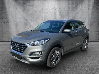 Gebraucht Hyundai Tucson 177 PS (130 kW) 2019 Olivien grey SUV