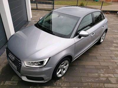 Second-hand Audi A1 Sportback 116 CP (85 kW) 2015 Argintiu Hatchback