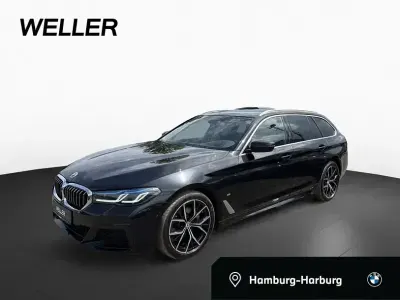 Gebraucht BMW 520 M Sport 190 PS (139 kW) 2023 Black sapphire (schwarz) Kombi